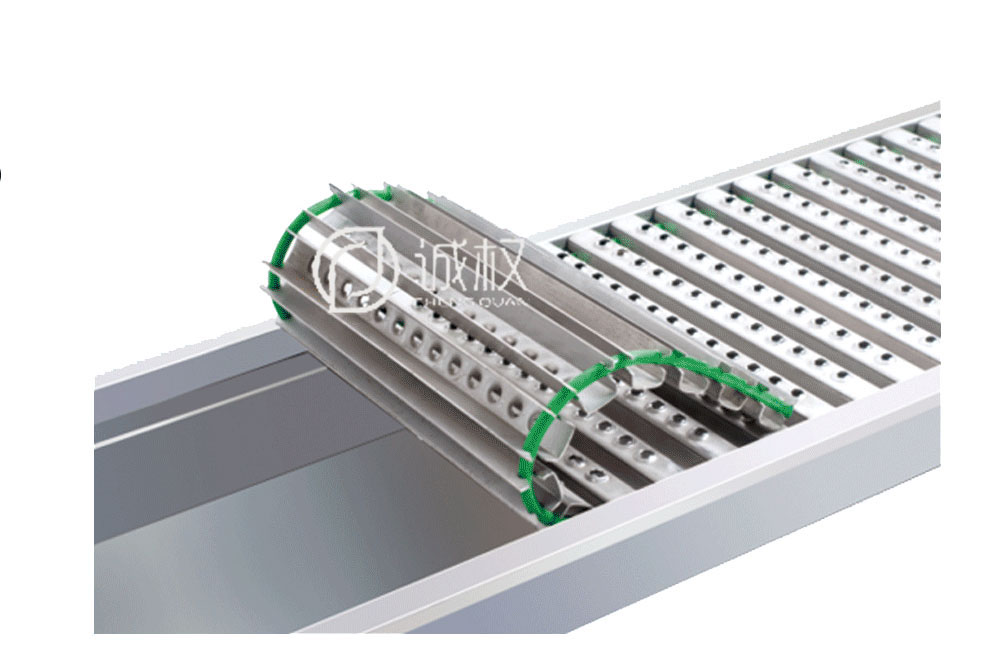 不銹鋼+沖孔鏈?zhǔn)椒阑偷販仙w板